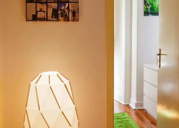 Lx Center Chiado 3* リスボン