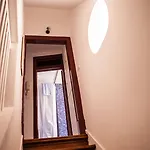 Lx Center Chiado 3* Lisboa