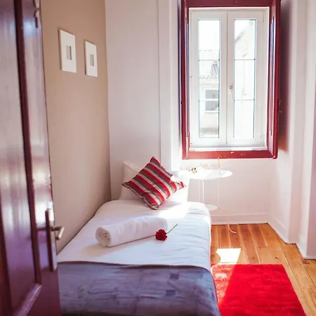 Lx Center Chiado Guest house 3*