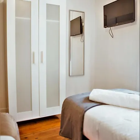 Lx Center Chiado 3* Lisbon
