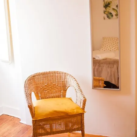Lx Center Chiado Guest house 3*