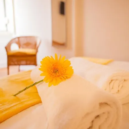 Lx Center Chiado Guest house 3*
