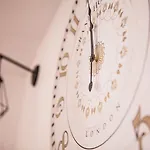 بيت ضيافة Lx Center Chiado 3*