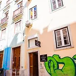 Lx Center Chiado بيت ضيافة 3*