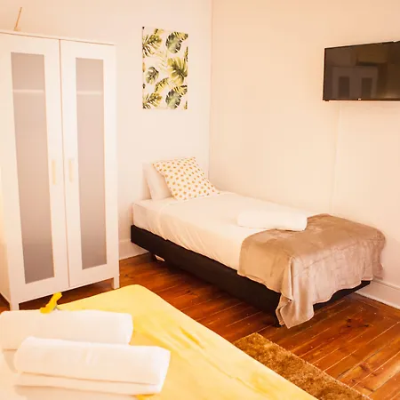 Lx Center Chiado Гостевой дом