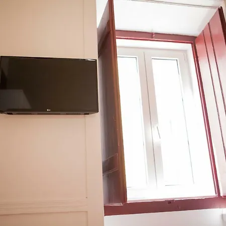 Lx Center Chiado Гостевой дом