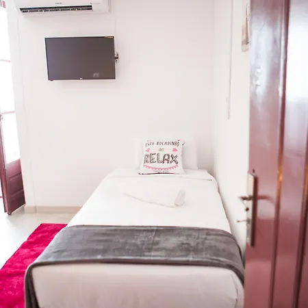 Lx Center Chiado 3* ליסבון