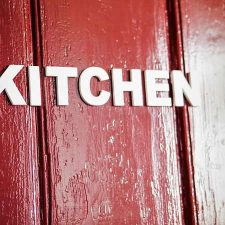 Πανσιόν Lx Center Chiado 3*